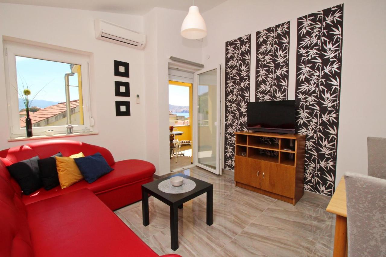 Apartments With A Parking Space Baska, Krk - 18716 Exterior photo