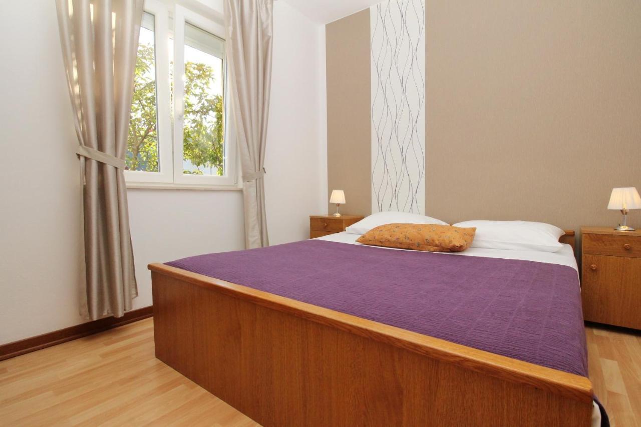 Apartments With A Parking Space Baska, Krk - 18716 Exterior photo