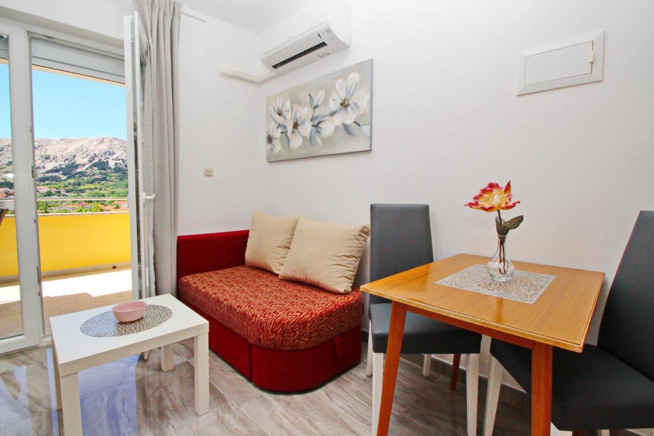 Apartments With A Parking Space Baska, Krk - 18716 Exterior photo