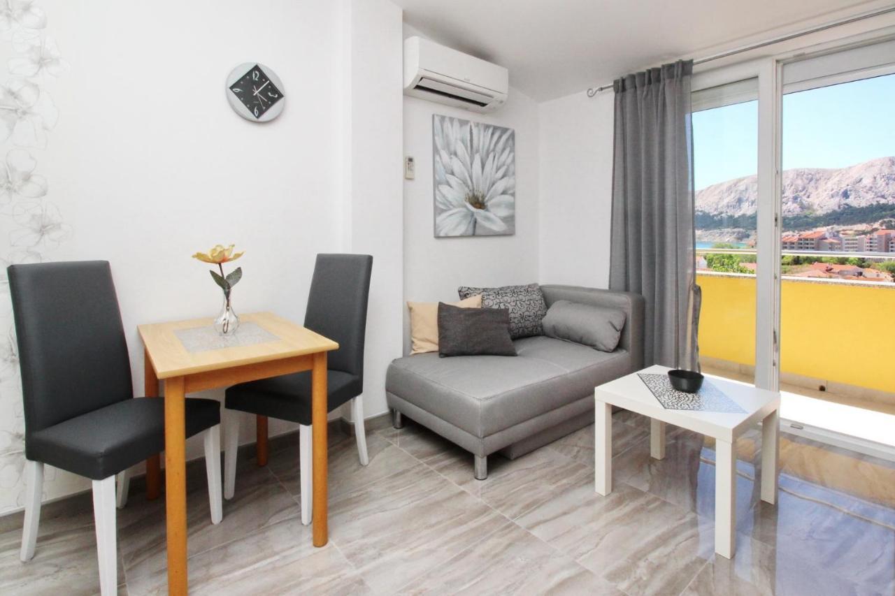 Apartments With A Parking Space Baska, Krk - 18716 Exterior photo
