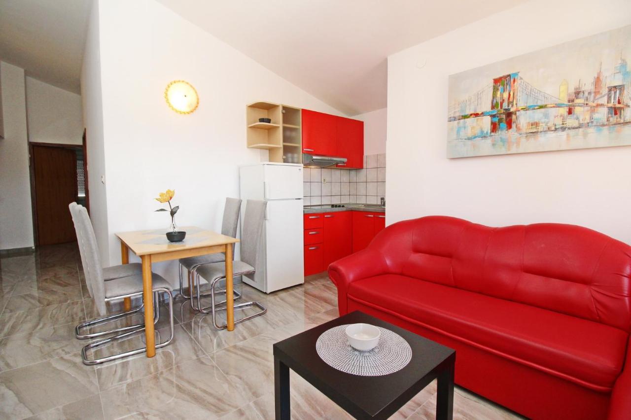 Apartments With A Parking Space Baska, Krk - 18716 Exterior photo